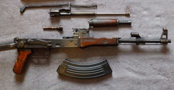 Fusil AK-47 Kalashnikov despiezado
