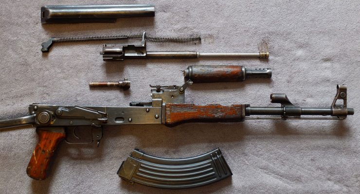 Fusil AK-47 Kalashnikov despiezado