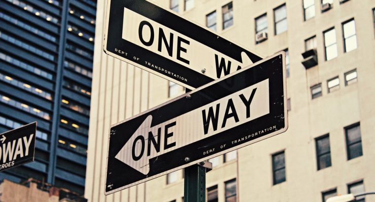 One way - Dirección única