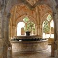 Fuente del claustro del Monasterio de Poblet, Tarragona