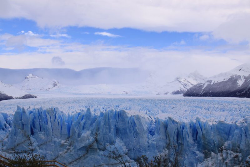 Vista general del frente del Glaciar Perito Moreno, desde las pasarelas de la Península Magallanes 2